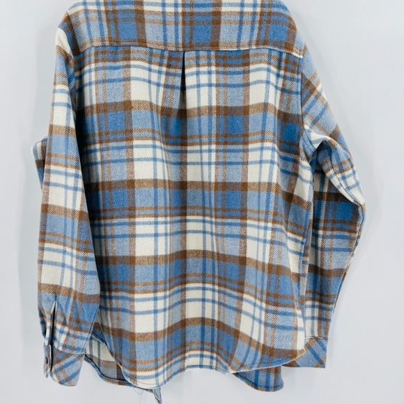 White Fox Boutique blue and brown flannel plaid shacket small/medium - Picture 7 of 10